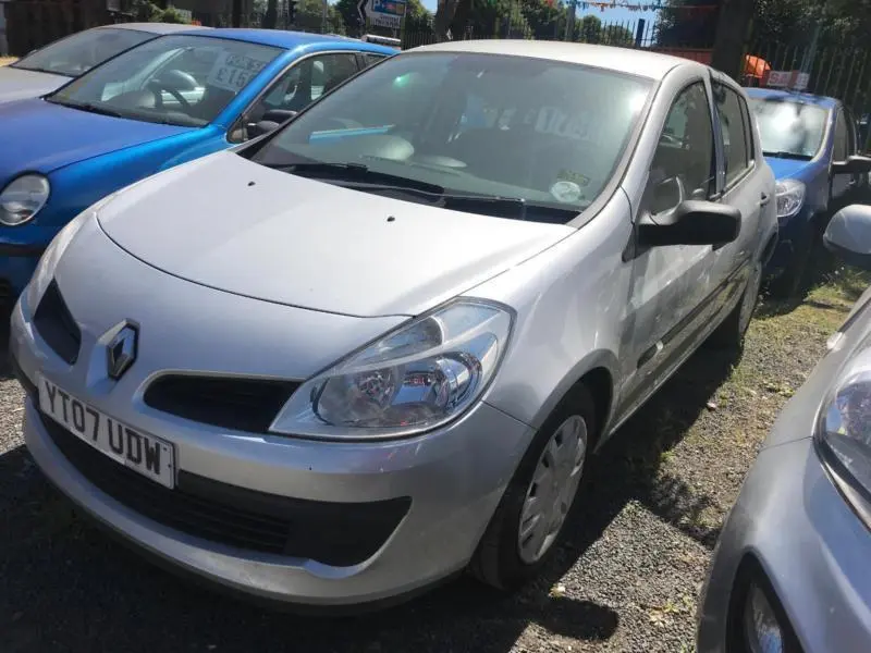 Renault Clio Clio 1.4 16V Expression 6