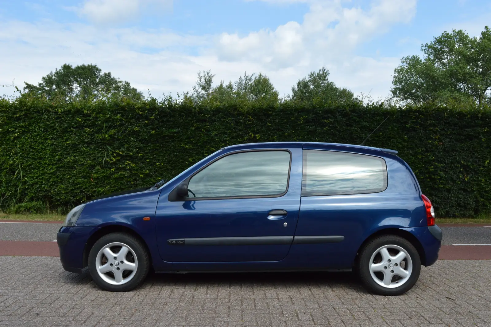 Renault Clio Clio 1.4 16V Expression 4