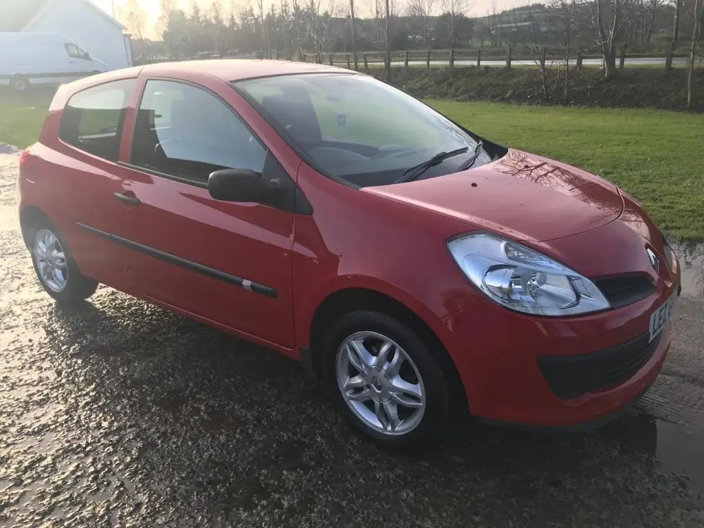 Renault Clio Clio 1.4 16V Extreme 4