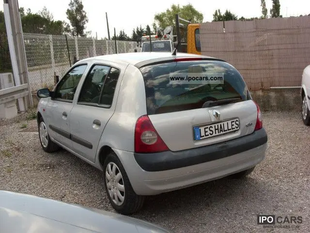Renault Clio Clio 1.4 16V Privilege 6