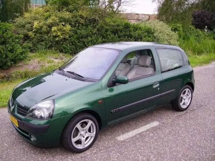 Renault Clio Clio 1.4 16V Privilege 3