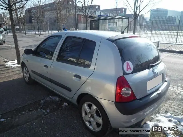 Renault Clio Clio 1.4 16V Privilege 5