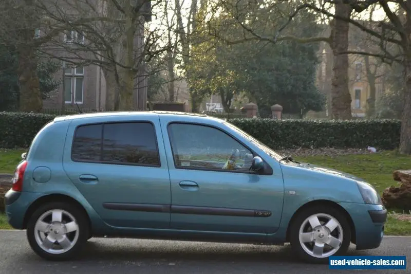 Renault Clio Clio 1.4 16V Privilege 4