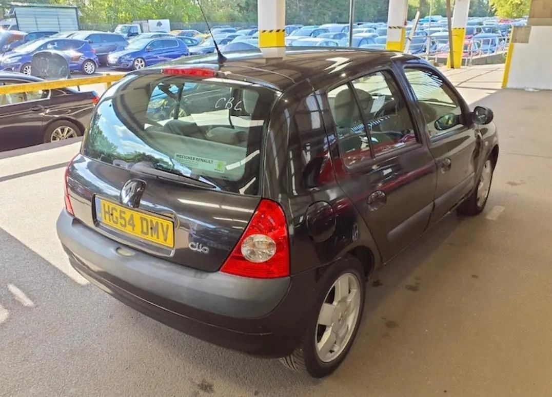 Renault Clio Clio 1.4 16V Privilege 3