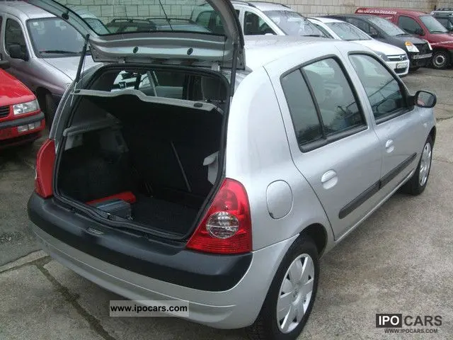 Renault Clio Clio 1.4 16V Privilege 4