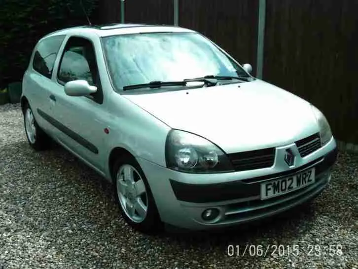Renault Clio Clio 1.4 16V Privilege Quickshift 6