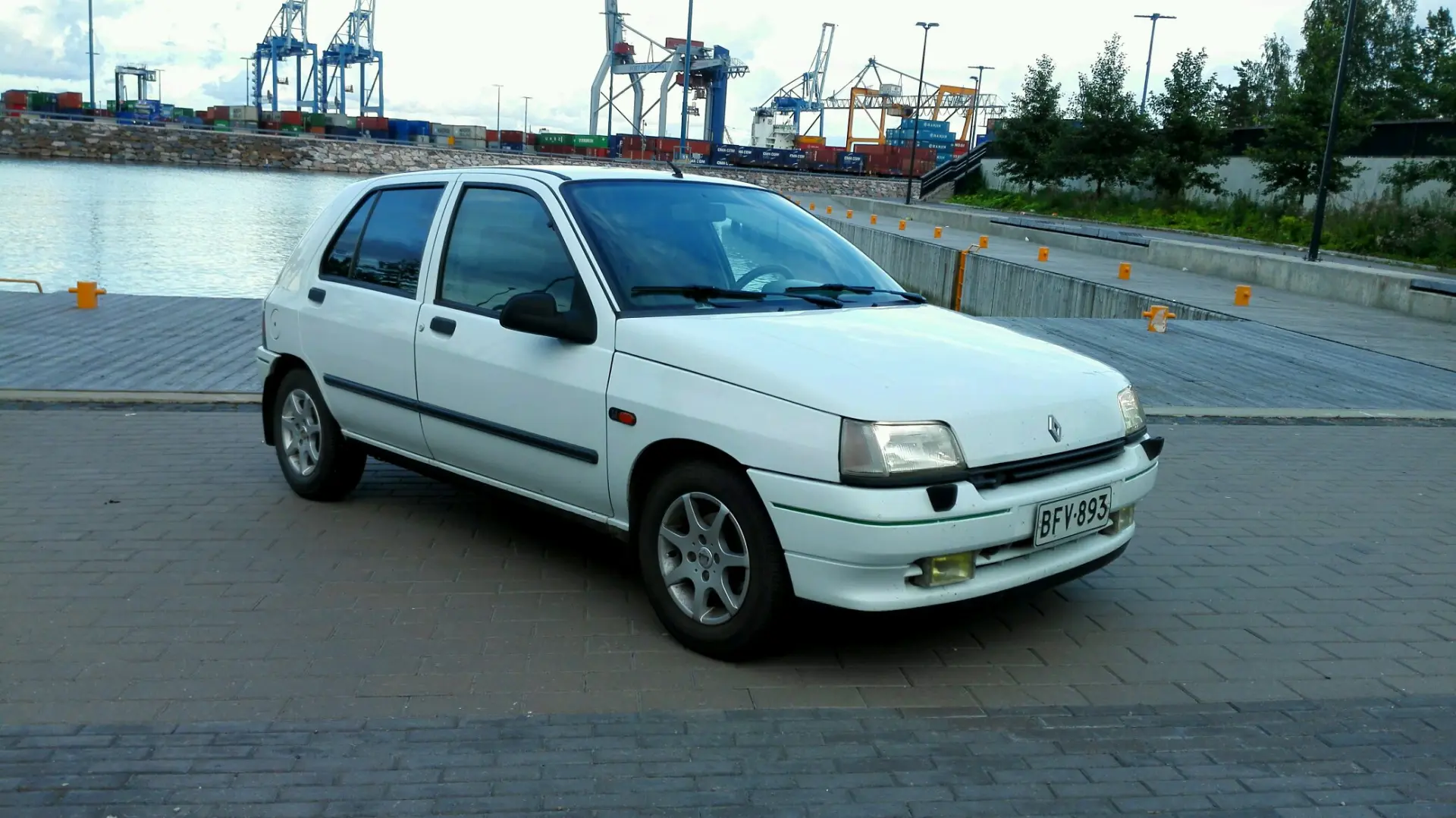 Renault Clio Clio 1.2 RT 0