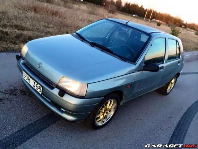Renault Clio Clio 1.2 RT 1