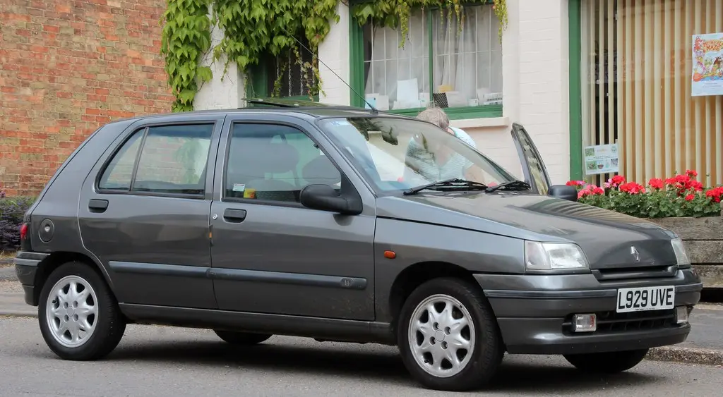 Renault Clio Clio 1.4 RT 1