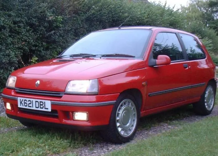 Renault Clio Clio 1.6 RTE 1