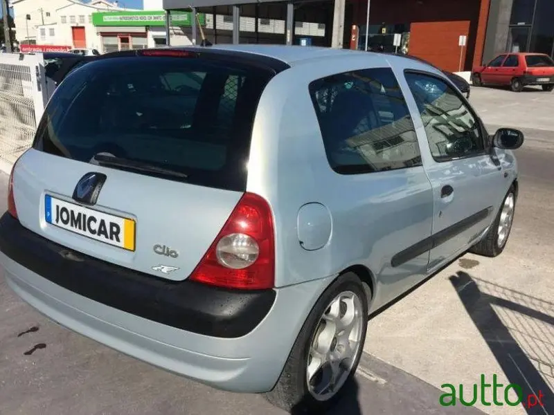 Renault Clio Clio 1.5 DCI Authentique 6