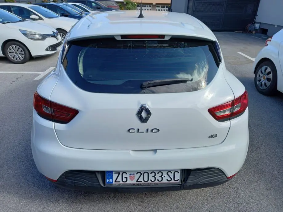Renault Clio Clio 1.5 DCI Connect EDC 4