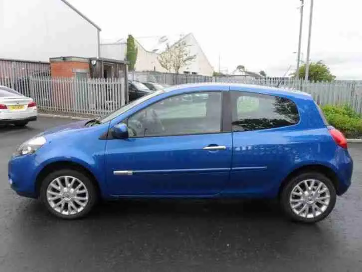 Renault Clio Clio 1.6 16V Dynamique BVA 6