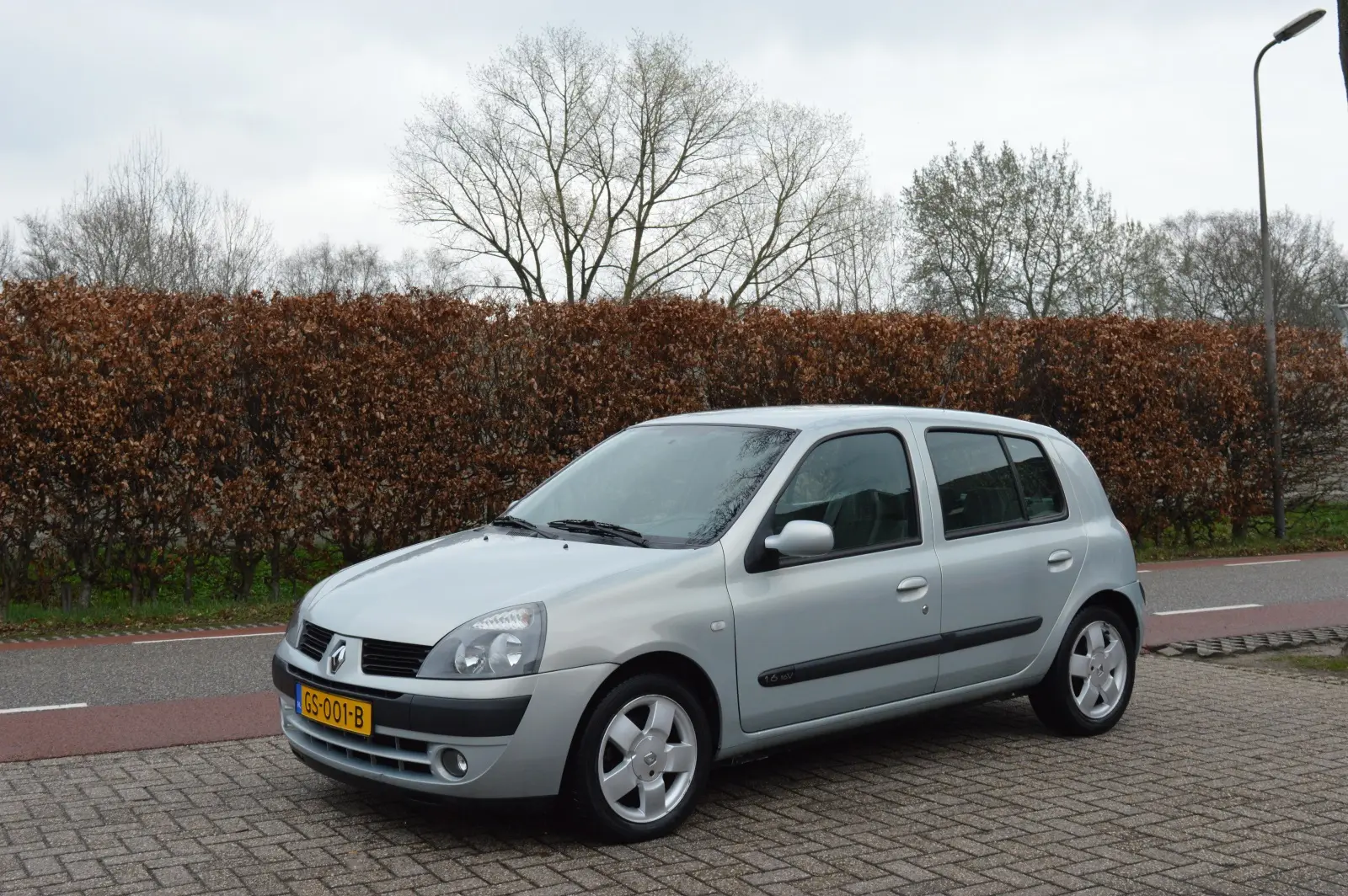 Renault Clio Clio 1.6 16V Executive BVA 5