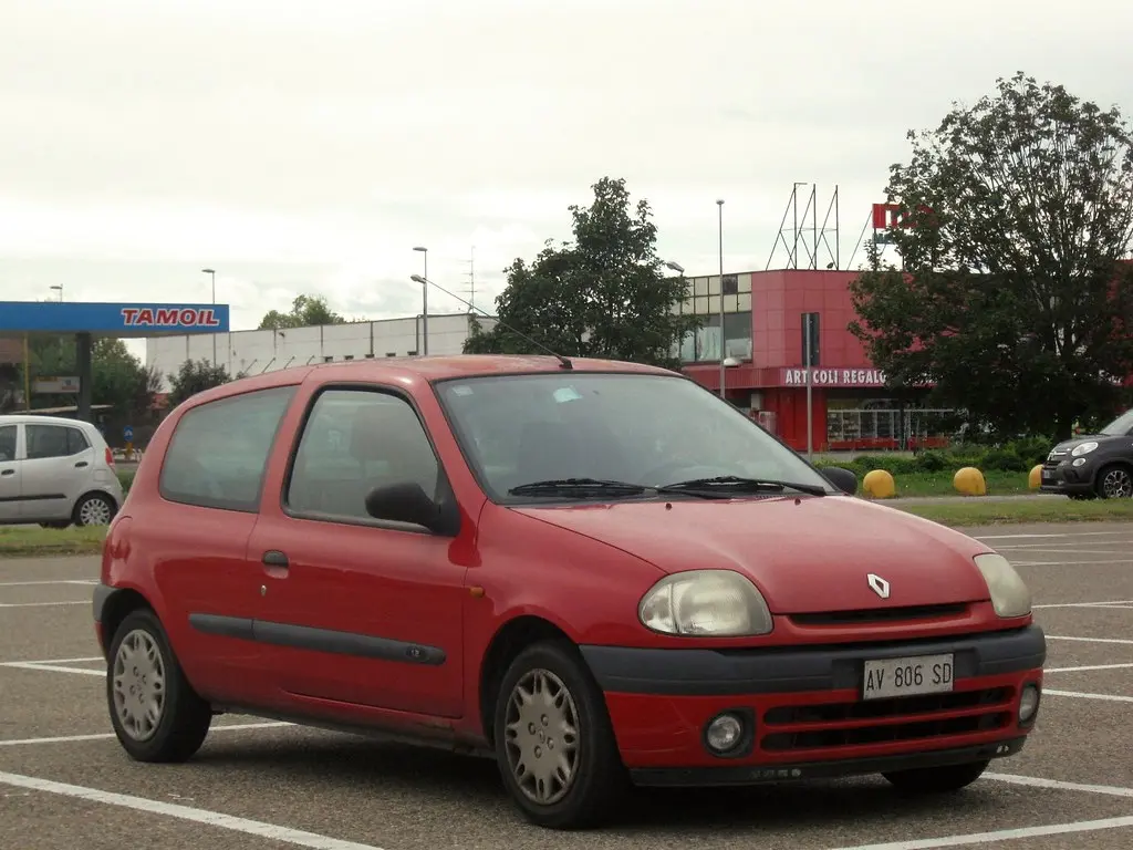 Renault Clio Clio 1.6 RT 3