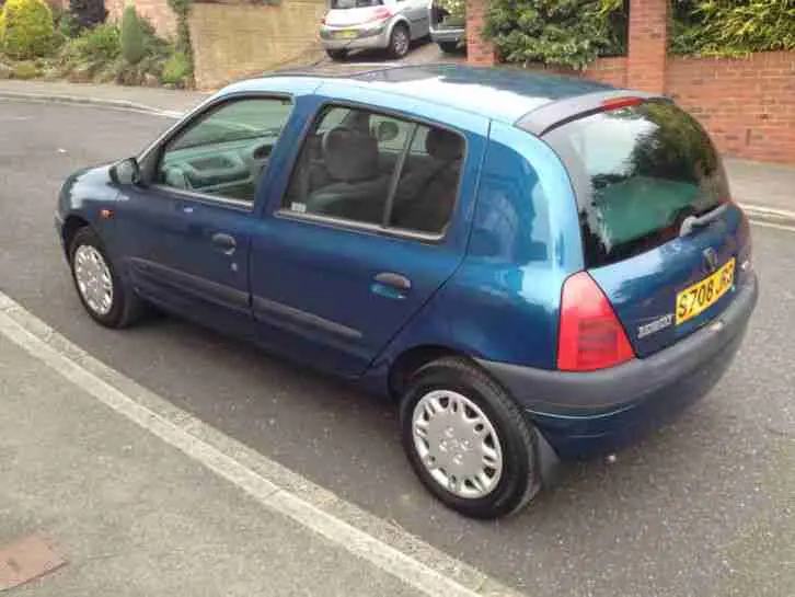 Renault Clio Clio 1.6 RT 7
