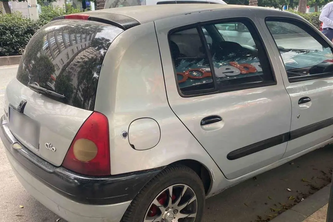 Renault Clio Clio 1.6 RTE 3