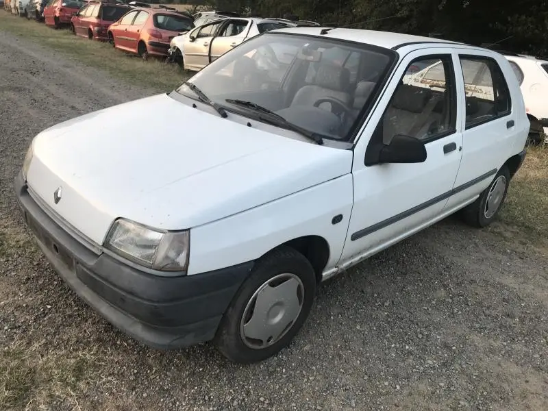 Renault Clio Clio 1.8i RS 0