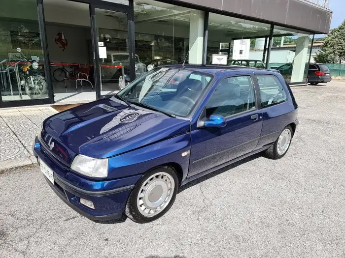 Renault Clio Clio 1.8i RS 5