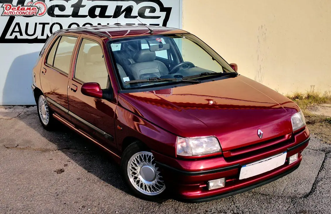 Renault Clio Clio 1.8i RS 5