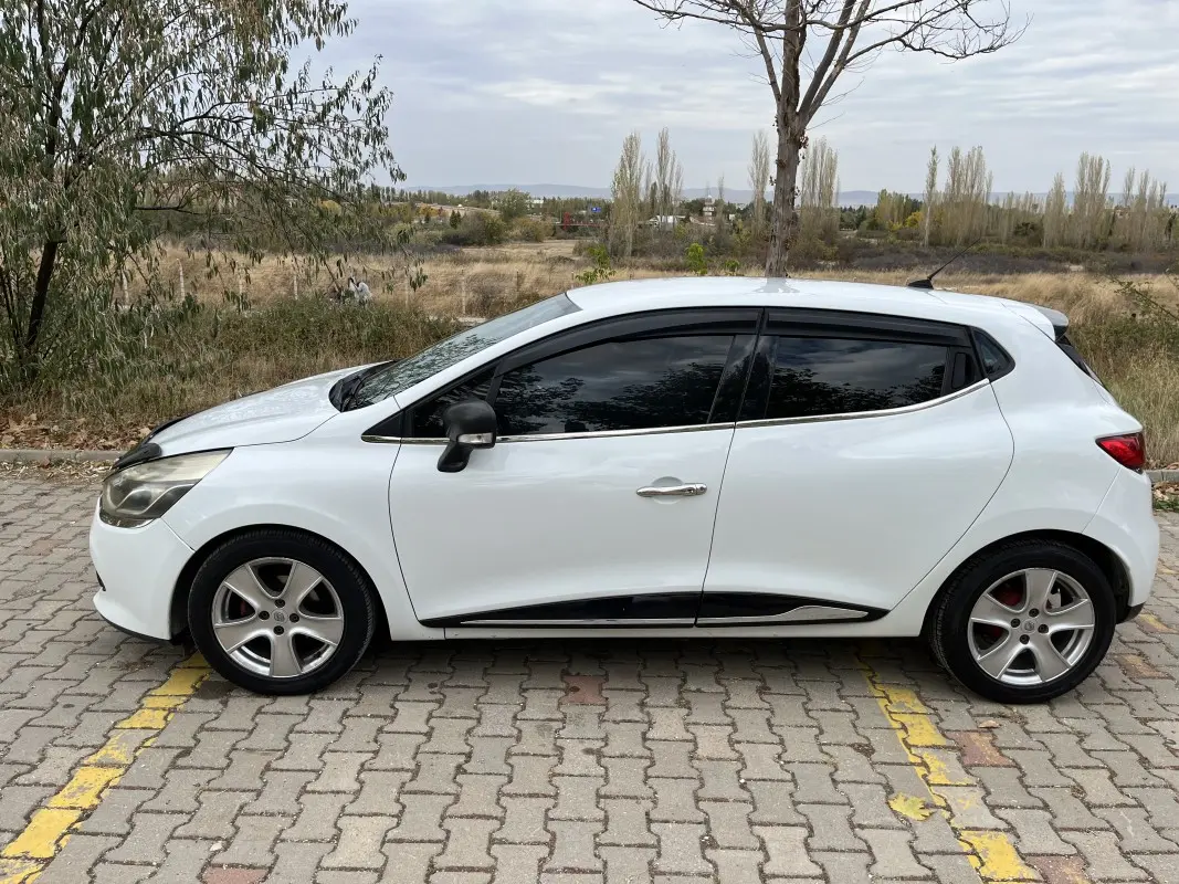 Renault Clio Clio 0.9 TCe Turbo Start&Stop Touch 0