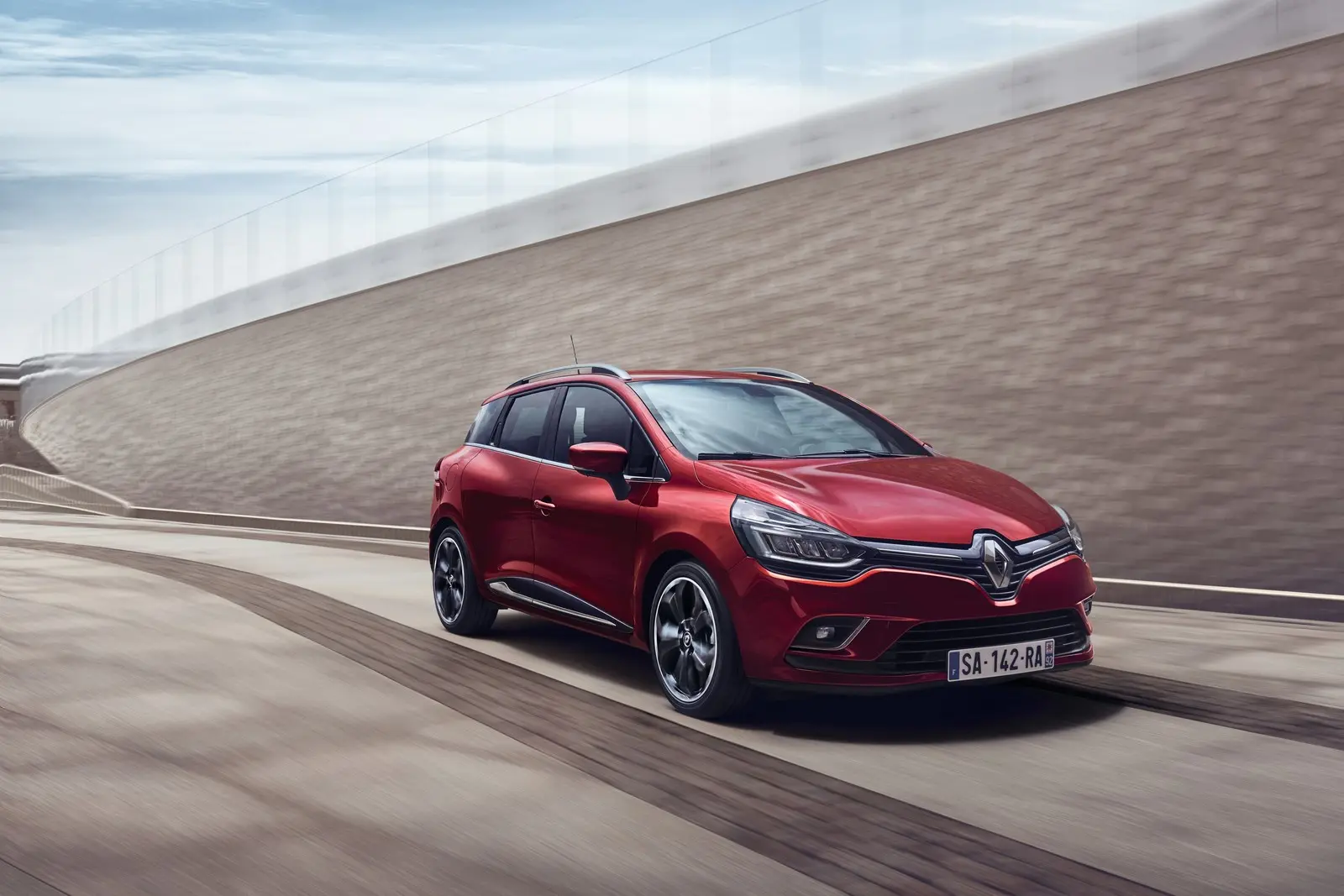 Renault Clio Clio Sport Tourer 1.5 DCI Touch EDC 3