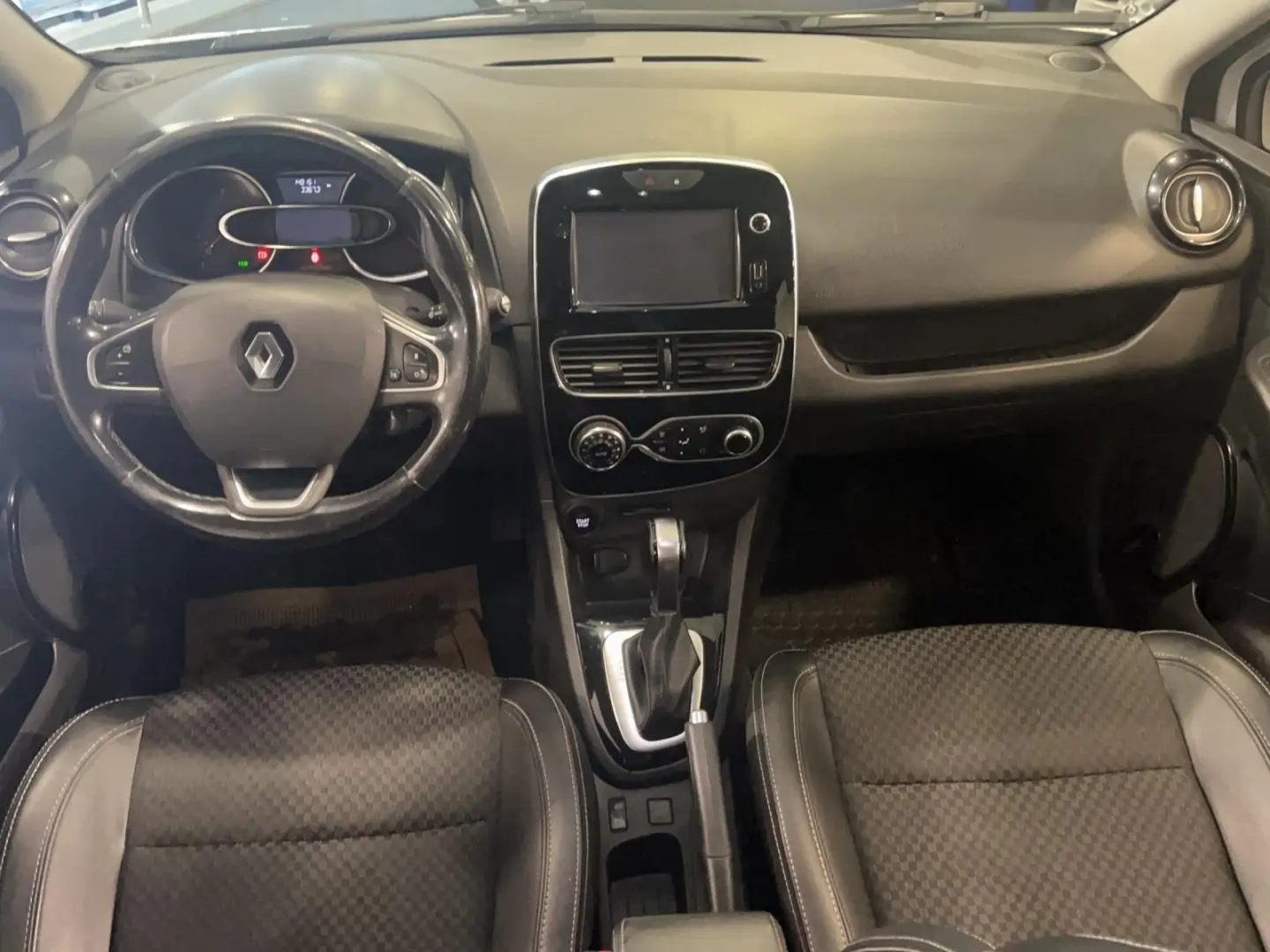 Renault Clio Clio Sport Tourer 1.5 DCI Icon EDC 7