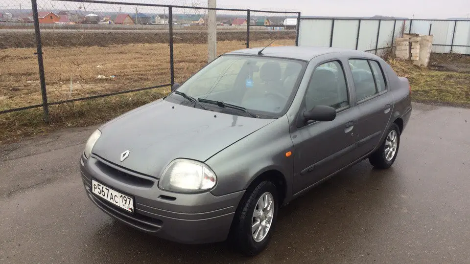 Renault Clio Clio Symbol 1.4 RN 5