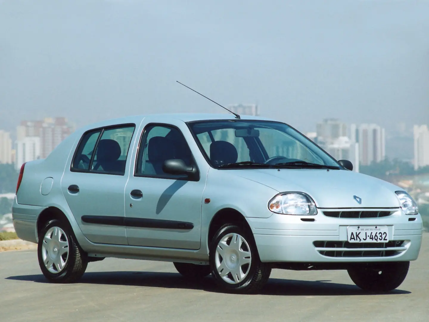 Renault Clio Clio Symbol 1.4 16V 7