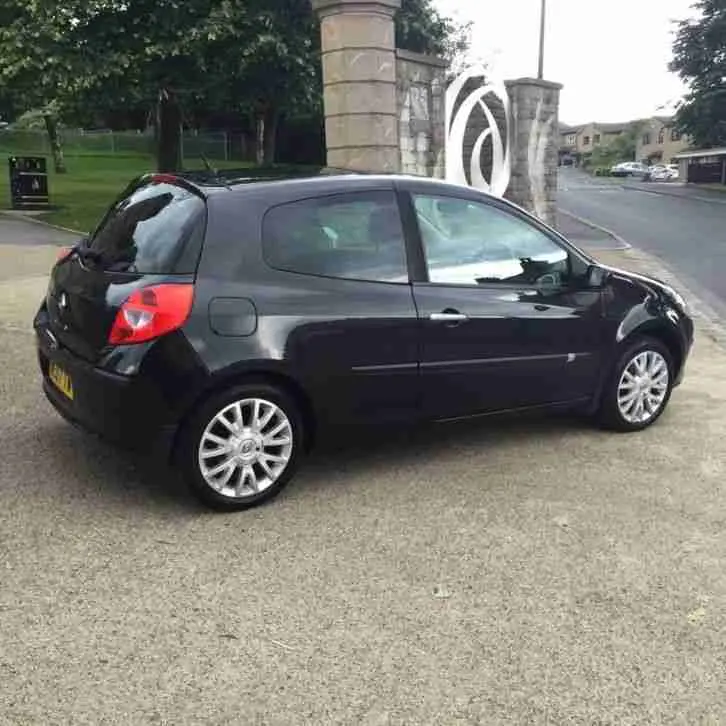 Renault Clio Clio Symbol 1.4 16V Dynamique 1