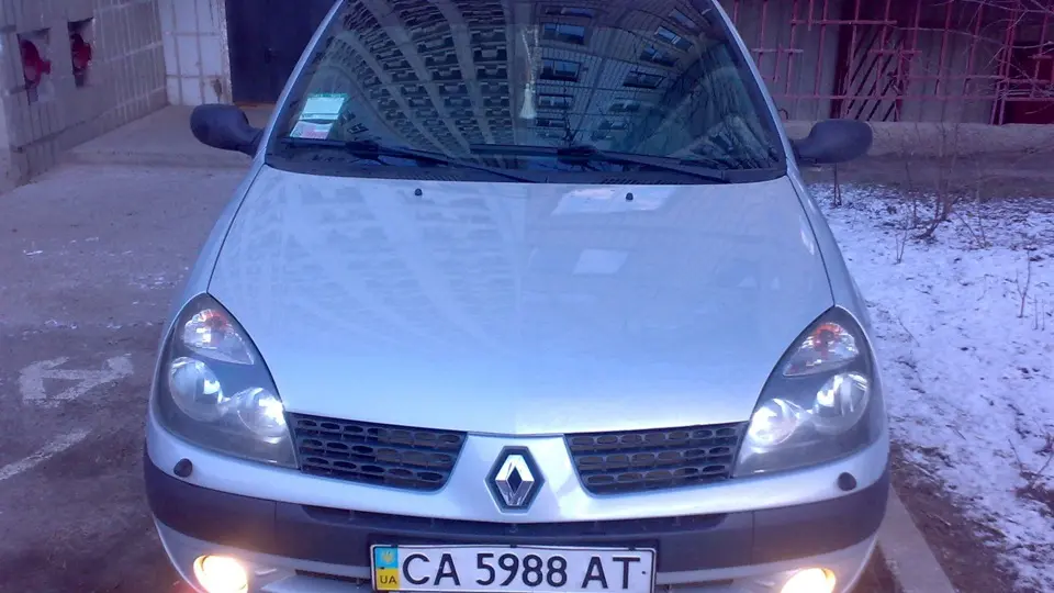 Renault Clio Clio Symbol 1.4 8V Fidji 6