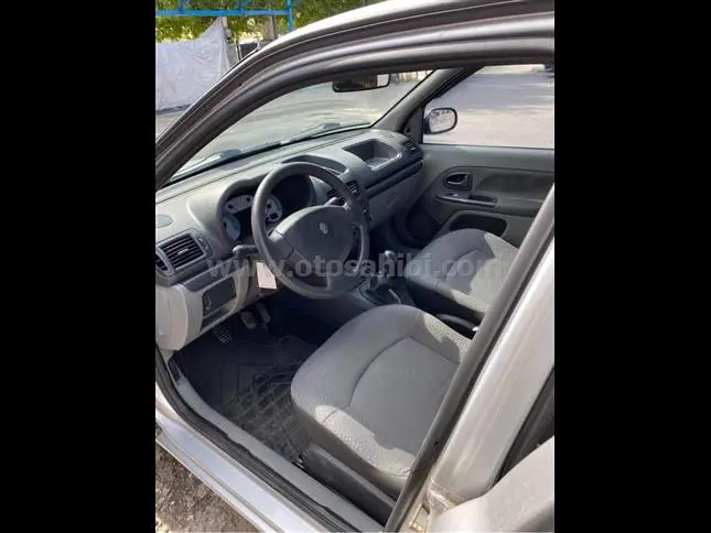 Renault Clio Clio Symbol 1.5 DCI Authentique 4