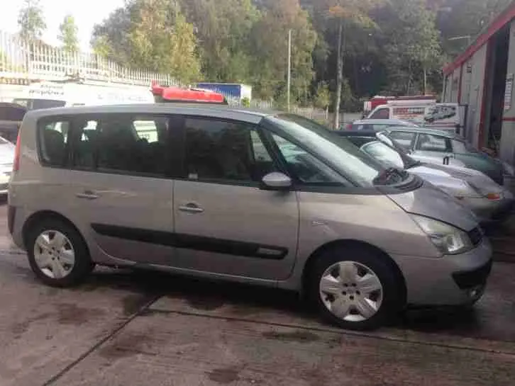 Renault Espace Espace 2.2 DCI Expression 5