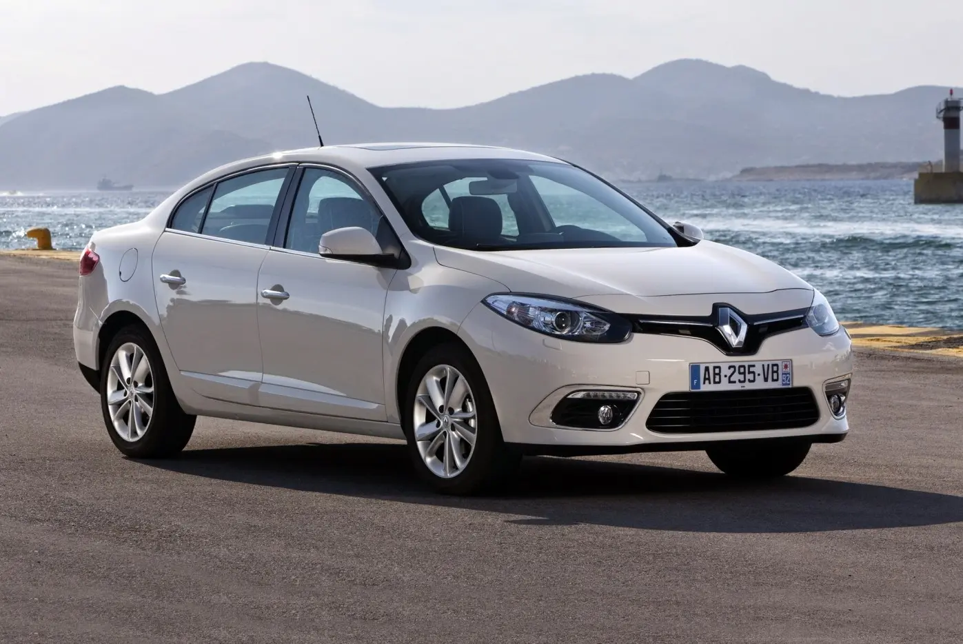 Renault Fluence Fluence 1.6 Icon Bej CVT 0
