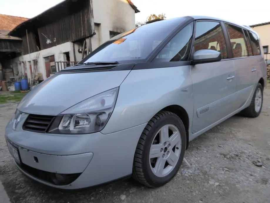 Renault  Grand Espace 2.2 dCi Expression 4