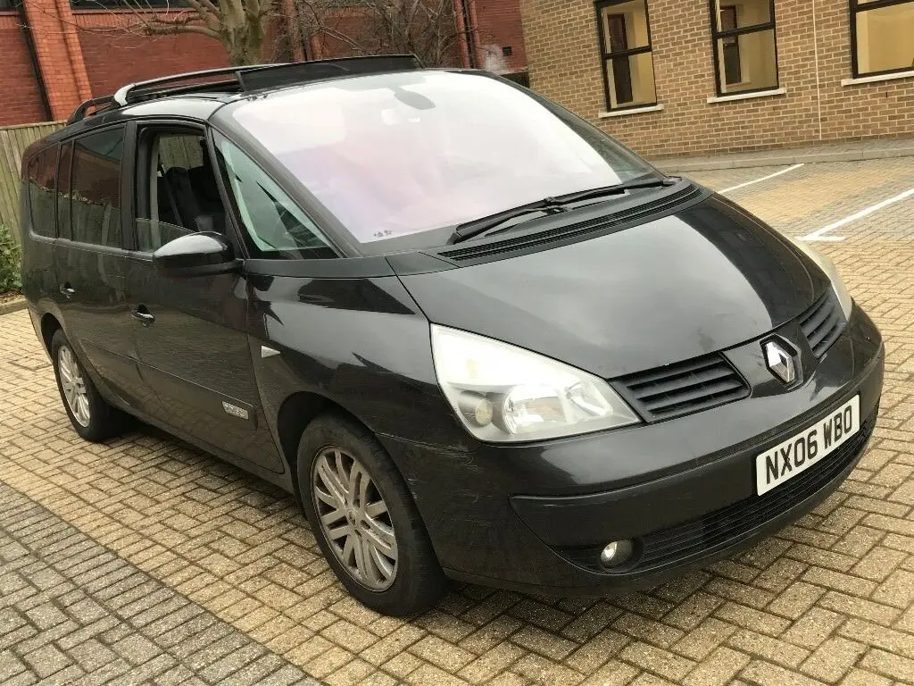 Renault  Grand Espace 2.2 dCi Expression 1