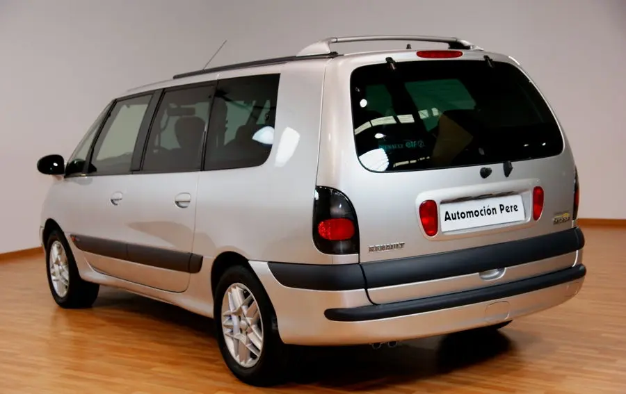 Renault  Grand Espace 2.2 dCi Privilege 3