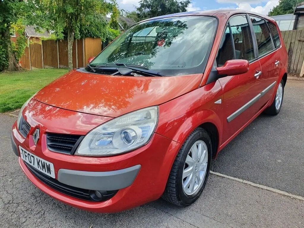 Renault Grand Scenic Grand Scenic 1.5 DCI Authentique 6