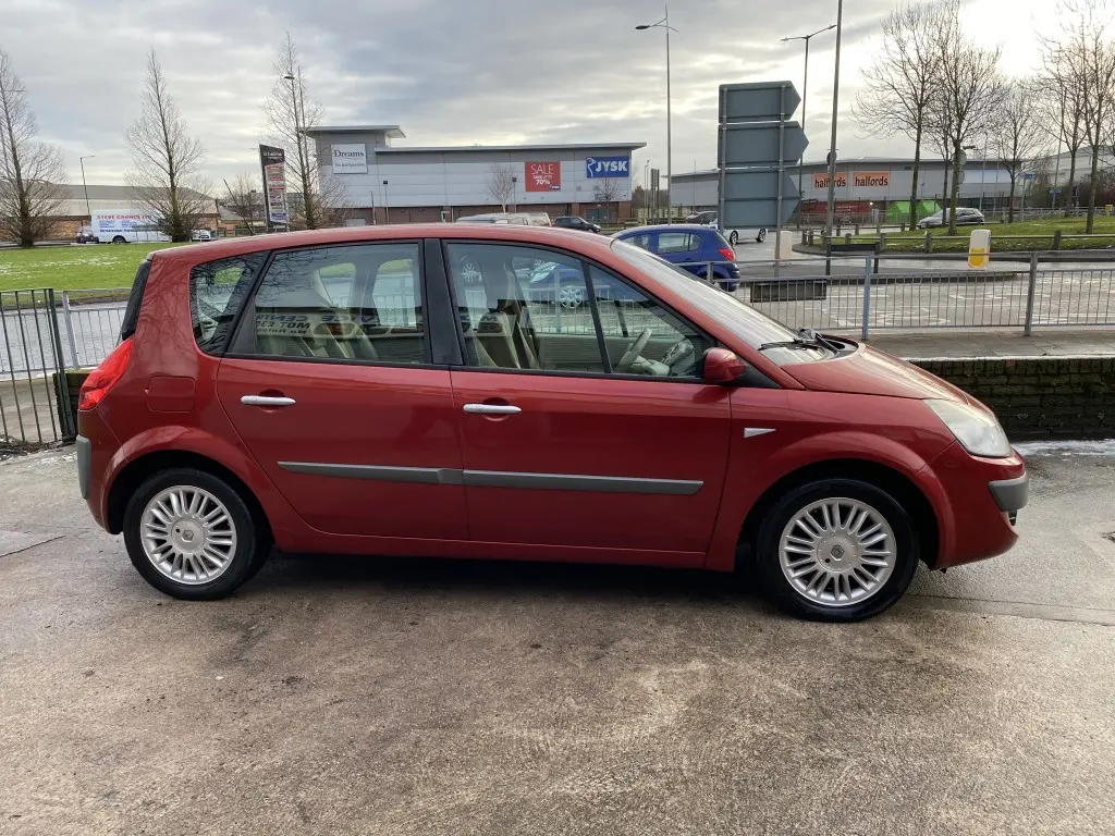 Renault Scenic Scenic 1.6 Privilege 0