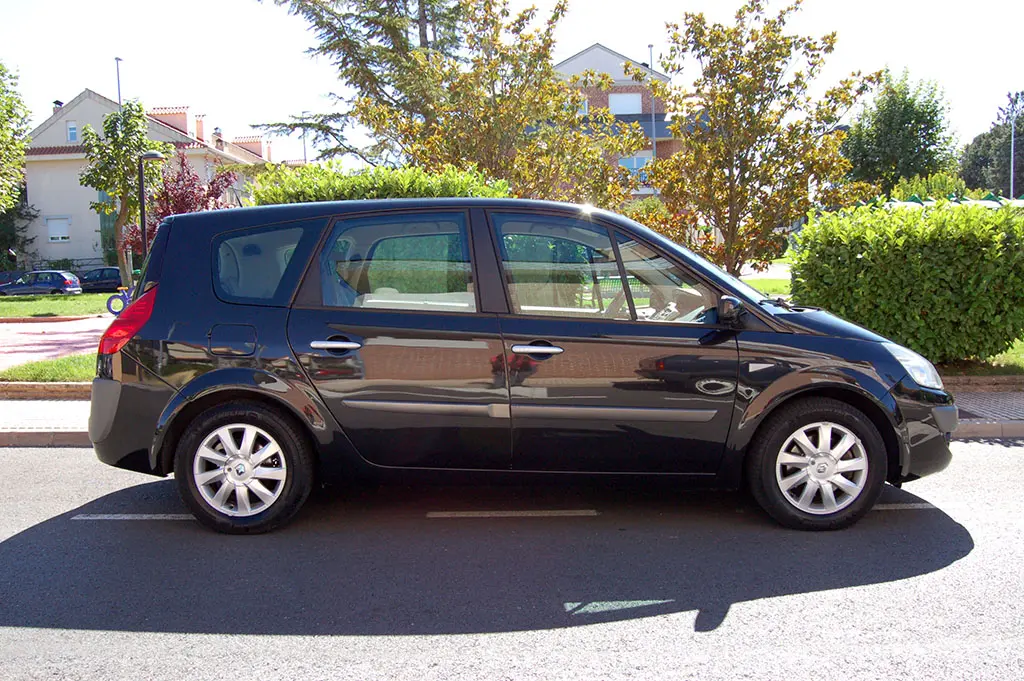 Renault Grand Scenic Grand Scenic 2.0 Privilege 6