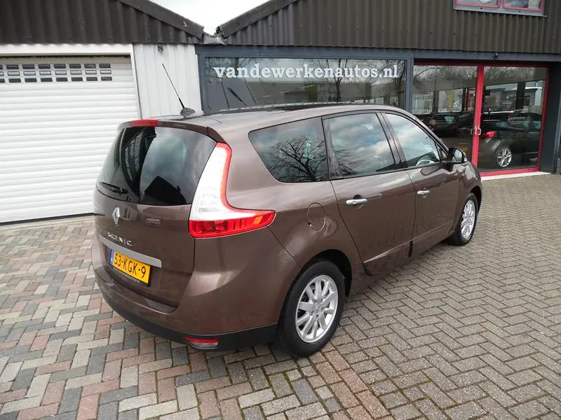 Renault Grand Scenic Grand Scenic 2.0 Privilege 7