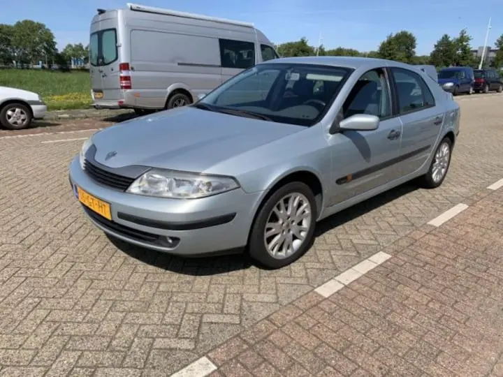 Renault Laguna Laguna 1.6 Authentique 4