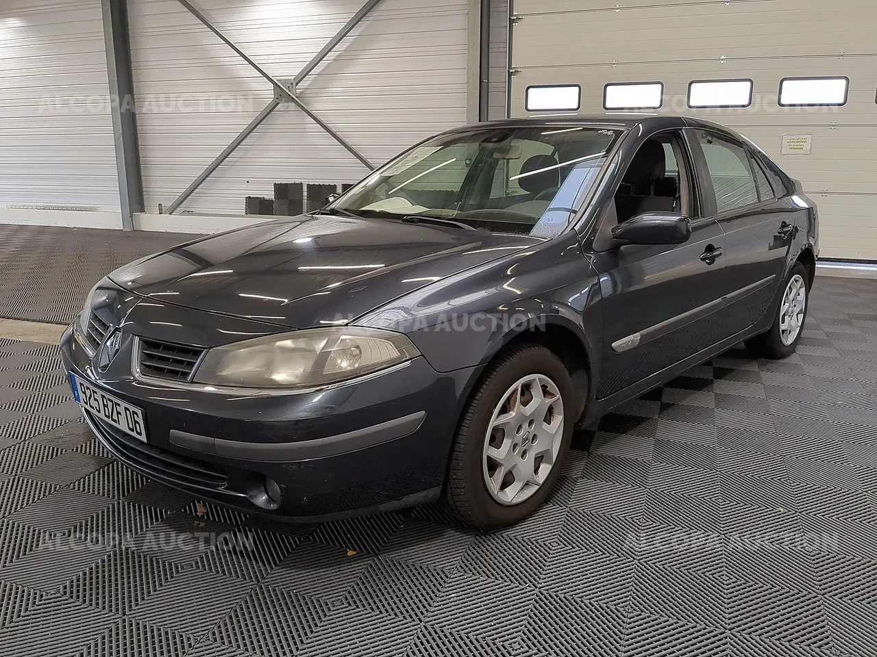 Renault Laguna Laguna 1.6 Authentique 4