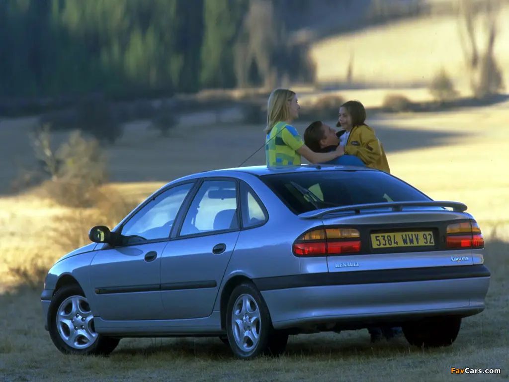Renault Laguna Laguna 1.8 16V RT 4