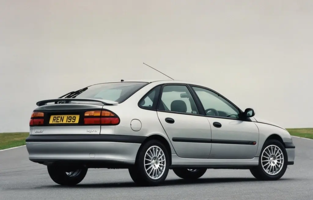 Renault Laguna Laguna 1.8 16V RT 6