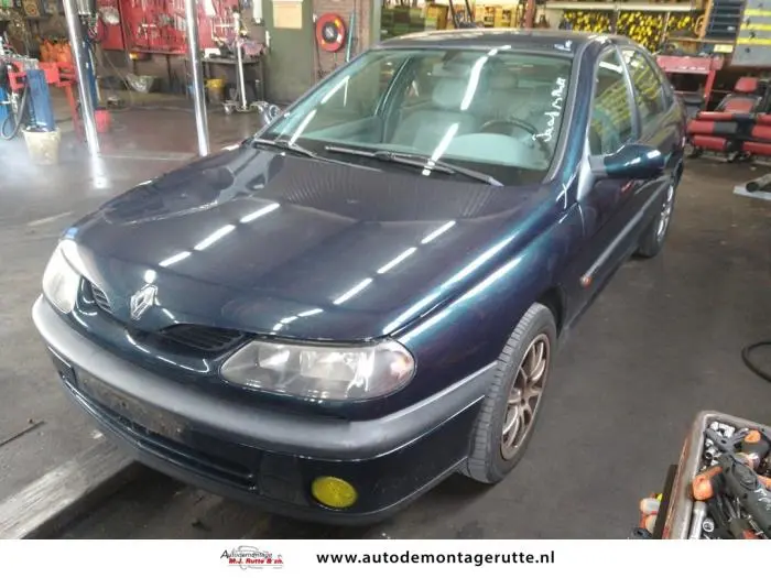 Renault Laguna Laguna 1.8 16V RT 5