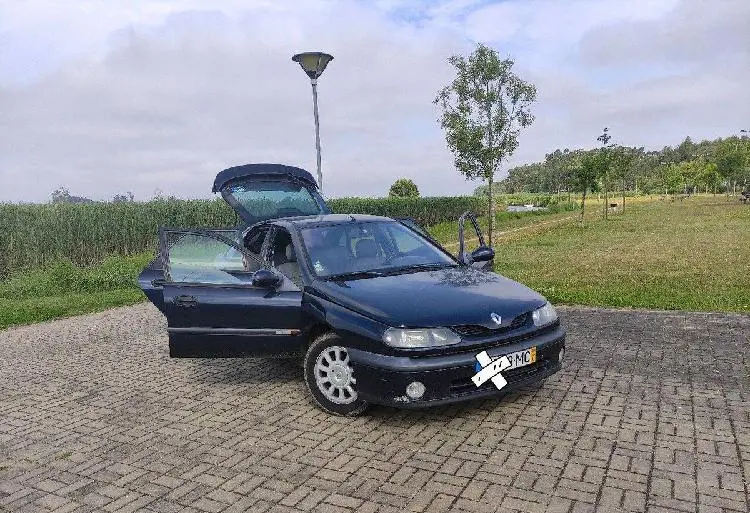 Renault Laguna Laguna 3.0 V6 24V Initiale 3