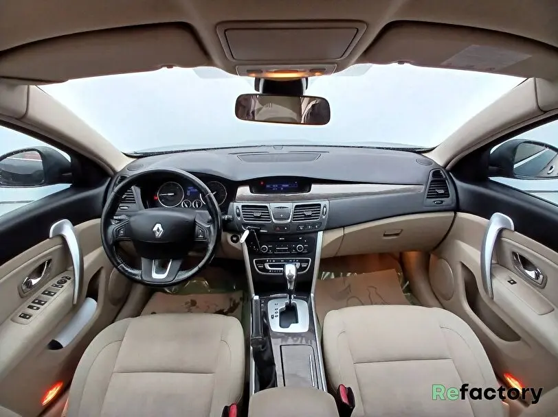 Renault Latitude Latitude 1.5 DCI Privilege EDC 2