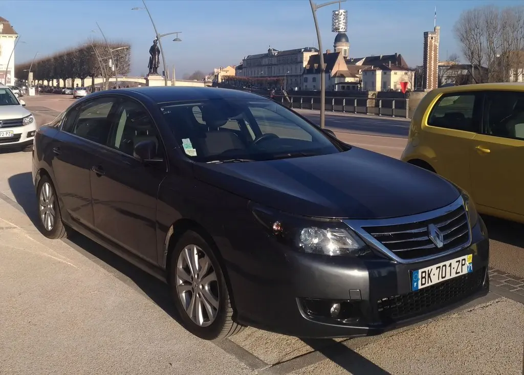 Renault Latitude Latitude 2.0 DCI Executive BVA 5