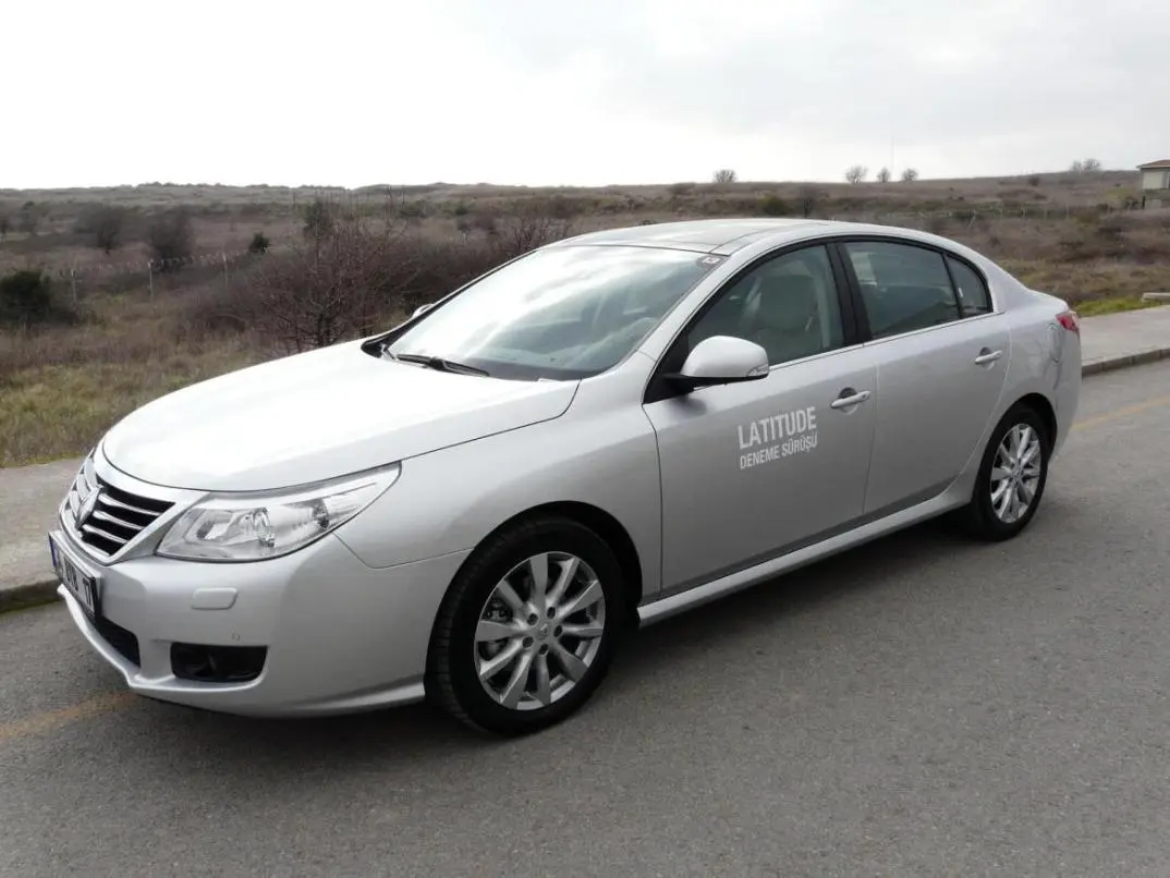 Renault Latitude Latitude 2.0 DCI Executive BVA 6